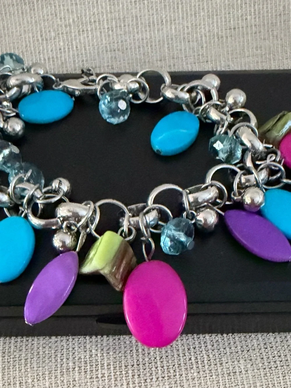 Colorful Charm Bracelet and Dangle Earrings Set - Pink & Turquoise